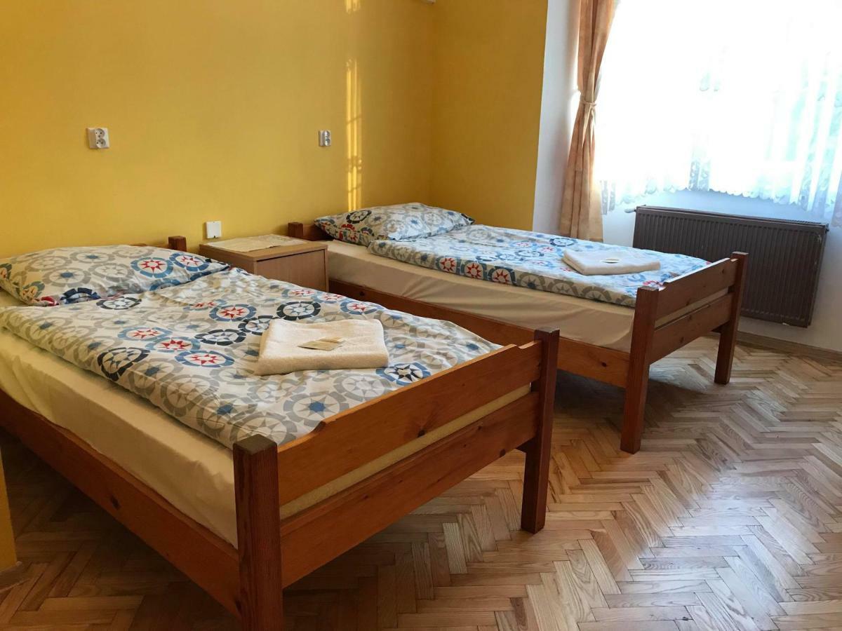 Diecezjalny Dom Formacyjny Διαμέρισμα Νίσα Εξωτερικό φωτογραφία